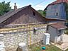 Casă de 72 m², cu teren privatizat.