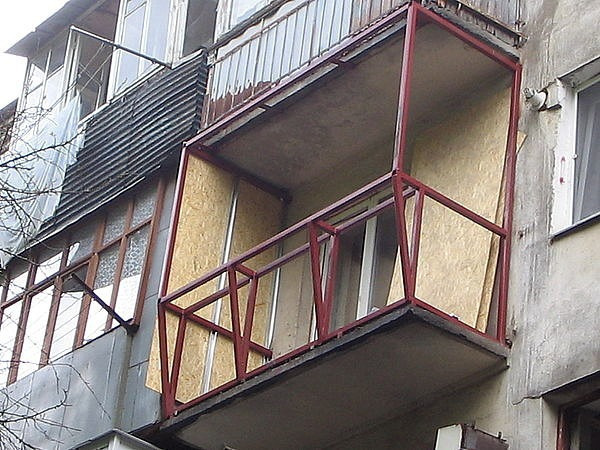 Остекление балкона своими руками в 5 122