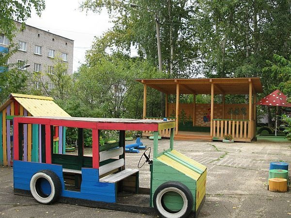 Машины на детскую площадку Машины на детскую площадку