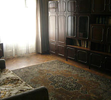 1-к. Центр. бл. Гагарина. Котелец. 39 м. кв. Потолки 3м