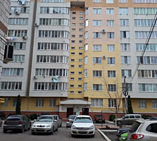 Продается 2-комнатная квартира с подземным парковочным местом.