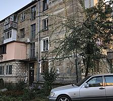 Ботаника! Отличное место, парковая зона, напротив памятника С. Лазо.