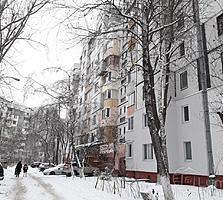 Центр, отличная двухуровневая четырехкомнатная квартира! Ремонт!