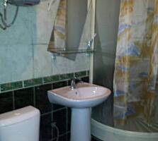 Vind apartament cu 2 camere mobilata si tehnica necesară