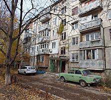 Буюканы, 2-комн., раздельные, в одном квартале от рынка! Косметика!
