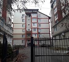 Траян, отличное место, 3-комн., 2 лоджии, хорошая планировка!