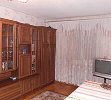 Urgent! Vind apartament cu 2 odai! Cu reparatie si partial mobilat!