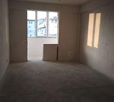 Riscani. Apartament cu 2 camere in varianta alba, bloc nou. 70 m. p.