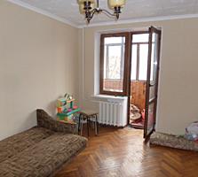 Centru. Apartament cu 2 camere, reparatie cosmetica, mobilat.