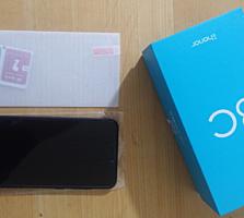 Продам новый Huawei Honor 8c. + 2 защитных стекла в подарок.