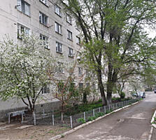 Apartament cu 2 camere separate, 45m2, bloc din cotileț, Poșta Veche