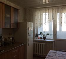 Ботаника, 3-ком., 2 уровня, кухня 12 м2, хорошее состояние!