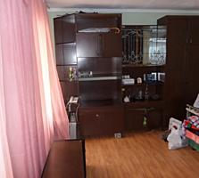 Vind apartament cu odaie in Centru cu infrastructura dezvoltata!!!
