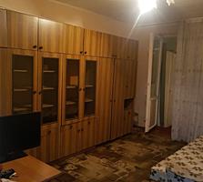 Str. Miron Costin6/1,apartament 2 camere. Продается двухкомнатная