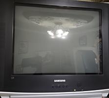 Продам телевизор SAMSUNG + ТВ декодер + тумбочка под телевизор