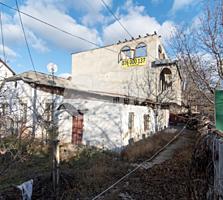 Se oferă spre vânzare casă cu 2 nivevele în sect. Buiucani. ...