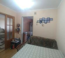 3 ком Центр 9 школа 5/9 котельцовый дом, 2 лоджий одна с кухни 50500 $