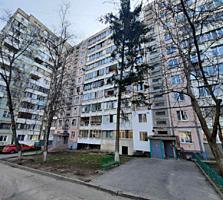 Spre vinzare se ofera apartament spatios cu 3 odai in sectorul ...