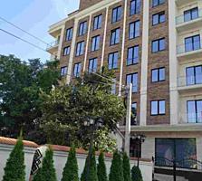 Se ofera spre vinzare apartament de lux cu 3 odai + living in Centrul