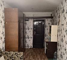 Urgent!!! Spre vinzare - camera in camin, Botanica!