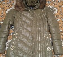 Продаю женское, зимнее пальто, до колен, разм. 44-48,очень теплое. 500 руб