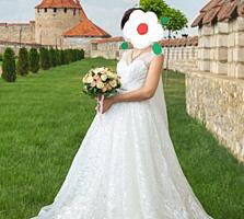 Продам свадебное платье (не венчанное)