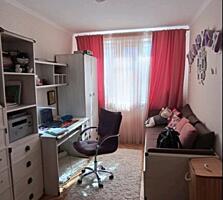 Продам 3-комнатную квартиру в отличном состоянии в центре г. Слободзея