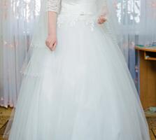 Свадебное платье (размер 48)