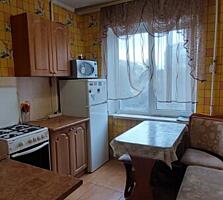 Продам 2 комнатную квартиру в центре Котовского