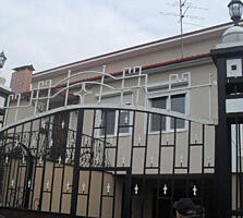 Продается дом 210 метров, расположен в районе поселка Шевченко-3. С ..