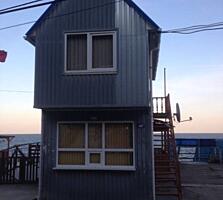 Продается двухэтажный дом на берегу моря в Бурлачей балке. Материал ..