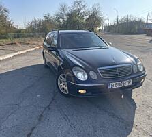 Mercedes Benz E270CDI