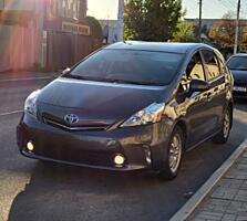 Toyota Prius V 2013