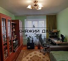 Пропонується до продажу 3-кімнатна квартира по вул. Драгоманова, ...