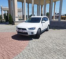 Продам паркетник OUTLENDER! Бензин- метан 8800€. Новая MICHELIN резина