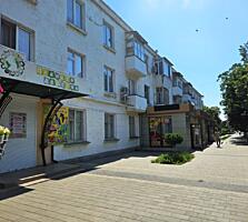 Центр. Отличное место. Можно под бизнес.