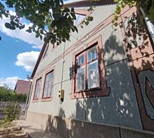 Дом с мансардой в Парканах, 7 комнат, большой двор