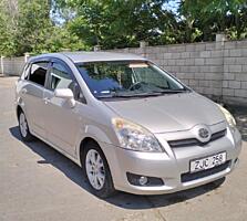 Продается надежный минивэн Toyota Corolla Verso 2009