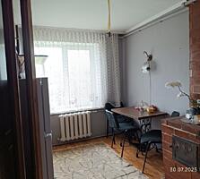 Vindem Vila in satul Bic 5 km de la Chisinau 2 etage= 65.000 euro