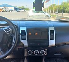 Продаю надёжную машину Mitsubishi Outlander