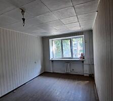 В продаже комната в коммунальной квартире 18.4 кв. Комната поделена ..