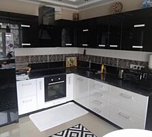 Продам 2-х комнатную квартиру с ремонтом на ул.Сахарова