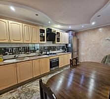 В продаже двухэтажный дуплекс в г. Черноморск, расположенный на 5 ...