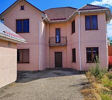 Продам 2-х этажный дом от строителей в Малиновском районе.