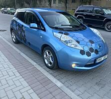Nissan leaf 2011