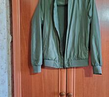 Куртка (бомбер) 46р.