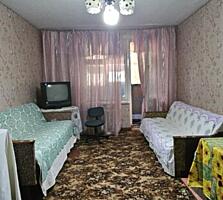 Комната в общежитии. Центр. 2/5этаж. Балкон. Рядом ПГУ.