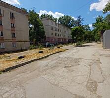 Продаётся 2-комнатная квартира 7 квартал