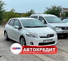 Toyota Auris Hybrid (Доступен в Автокредит)
