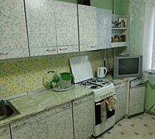 Большая 2-х комнатная квартира 3/9. Красные Казармы, маг-н &quot;Тирас&quot;